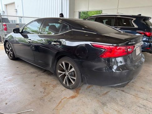 Used 2017 Nissan Maxima Platinum FWD image 2
