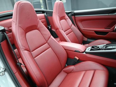Certified 2020 Porsche 911 Carrera S RWD image 30