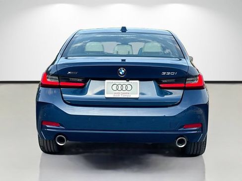 Used 2023 BMW 330i xDrive Sedan w/ Premium Package AWD/4WD image 4