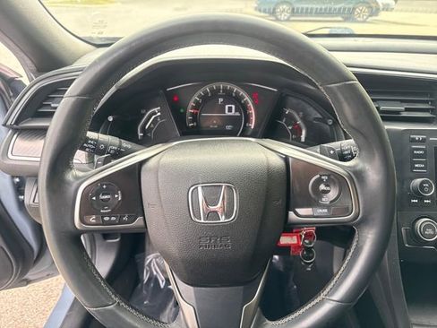 Used 2017 Honda Civic Sport image 11