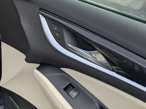 Used 2023 Buick Enclave Premium w/ LPO, Touring Package image 36