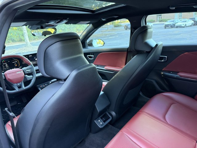 Certified 2025 Kia K4 GT-Line w/ GT-Line Premium Package FWD image 27