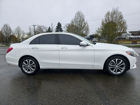 Used 2016 Mercedes-Benz C 300 4MATIC Sedan image 6
