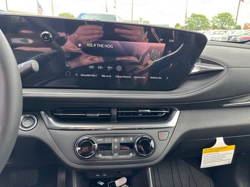 New 2026 Buick Envista Sport Touring w/ Convenience I Package FWD image 13