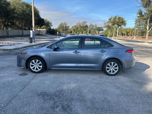 Used 2023 Toyota Corolla LE image 5