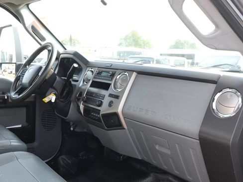 Used 2023 Ford F650 2WD Regular Cab Super Duty image 32