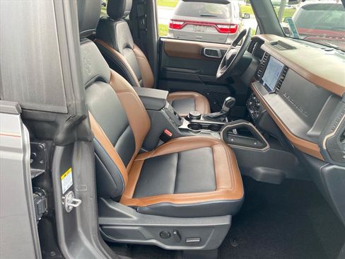 Used 2024 Ford Bronco Outer Banks AWD/4WD image 26