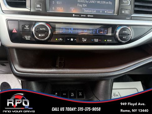 Used 2019 Toyota Highlander Limited Platinum AWD/4WD image 20