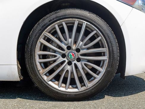 Used 2017 Alfa Romeo Giulia Ti w/ TI Lusso Package image 13