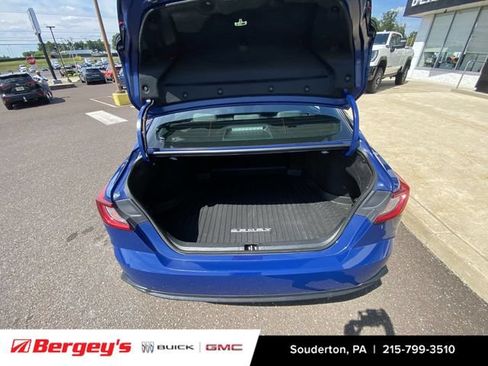 Used 2025 Toyota Camry SE w/ Convenience Package FWD image 30