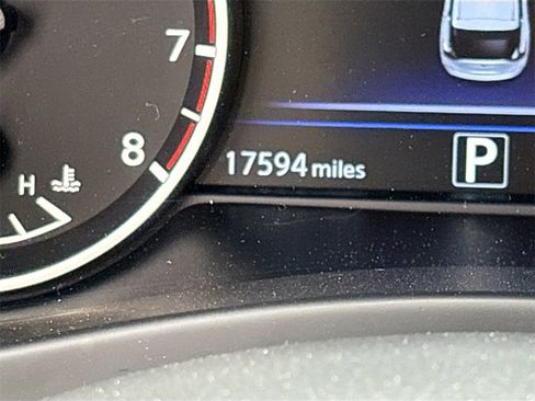 Used 2024 Nissan Murano SL w/ Cargo Package image 12