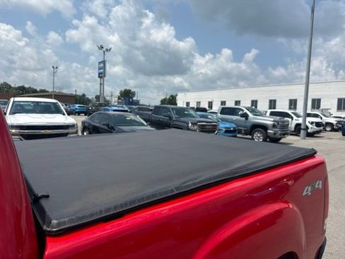 Used 2013 GMC Sierra 1500 SLE w/ Power Tech Package AWD/4WD image 12