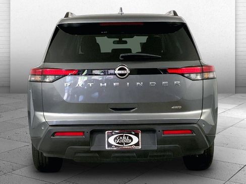 Used 2025 Nissan Pathfinder SV AWD/4WD image 3