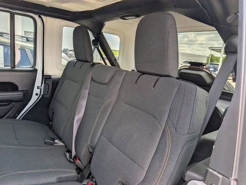 Used 2024 Jeep Wrangler Unlimited Sport AWD/4WD image 27