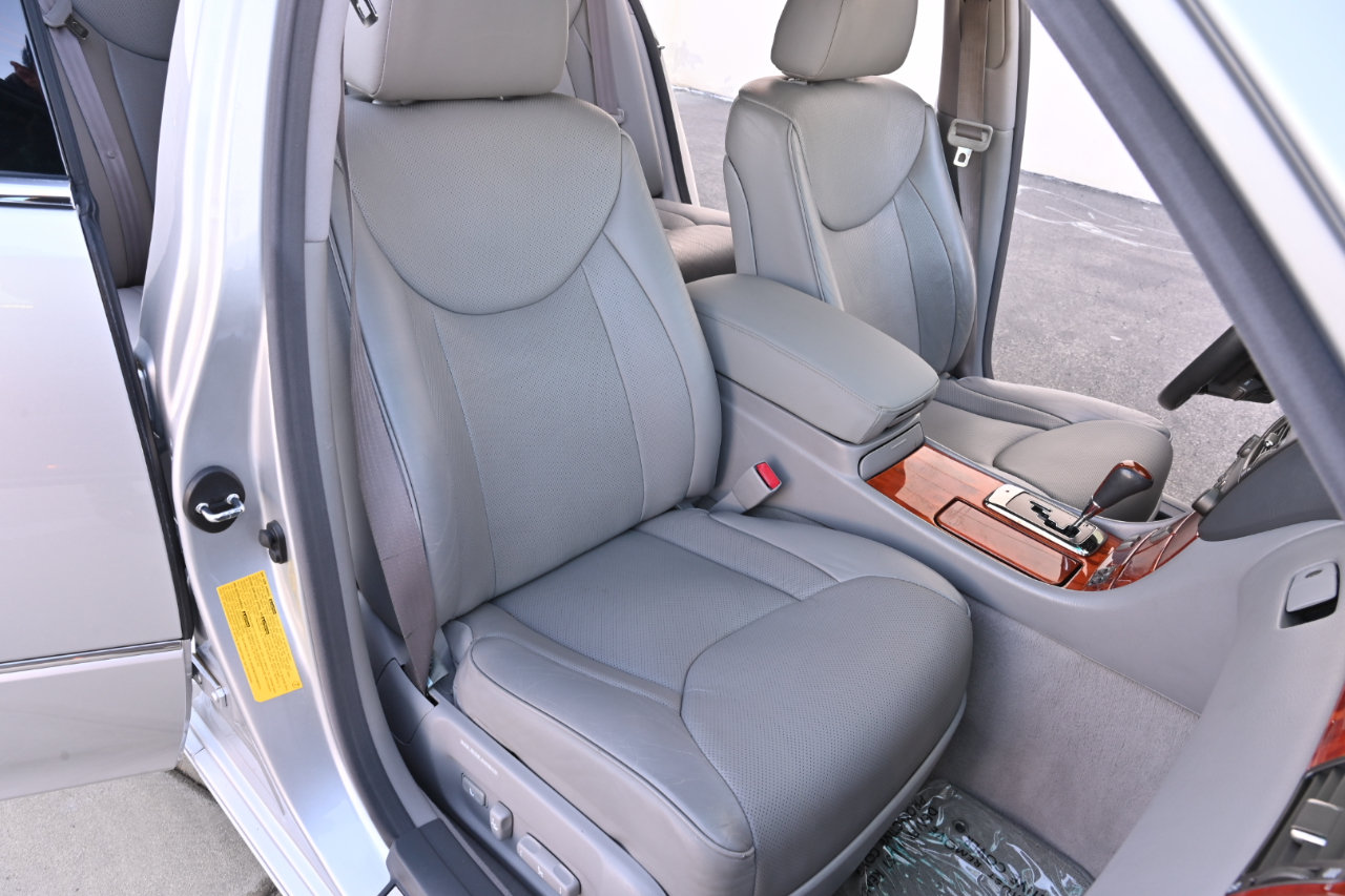 Used 2004 Lexus LS 430 w/ Modern Luxury Pkg RWD image 15