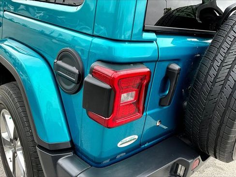 Used 2020 Jeep Wrangler Unlimited Sahara image 29