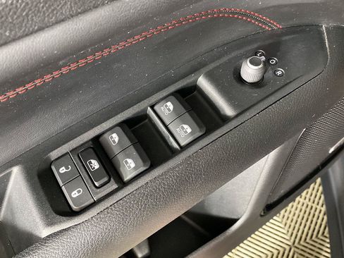 Used 2022 Jeep Compass Trailhawk w/ Sun and Sound Group AWD/4WD image 15