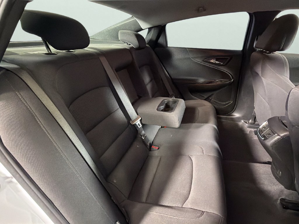 Used 2023 Chevrolet Malibu LT FWD image 29