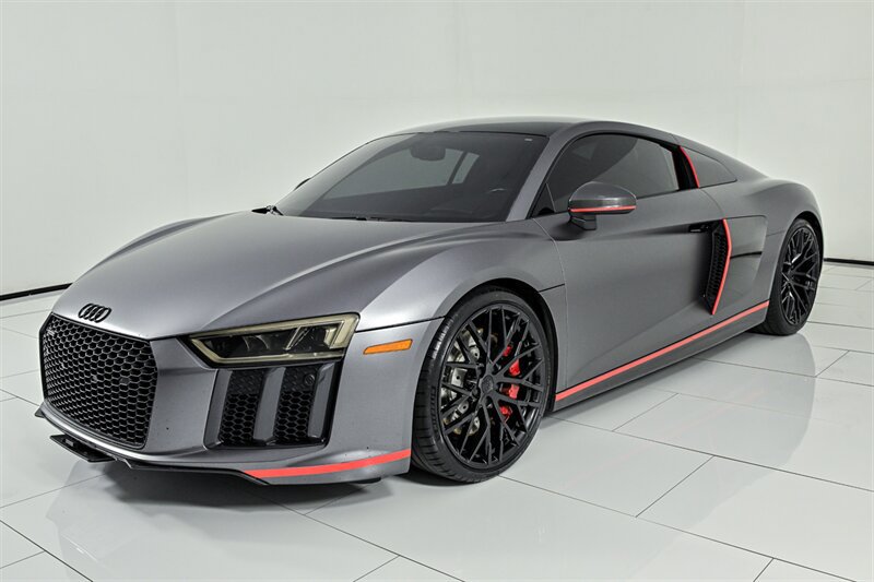 Used 2017 Audi R8 V10 w/ Carbon Exterior Package AWD/4WD image 5