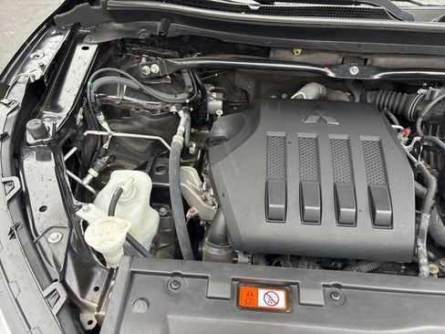 Used 2023 Mitsubishi Eclipse Cross SEL image 38