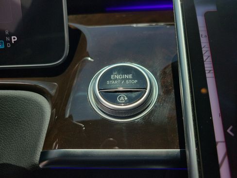 Used 2024 Mercedes-Benz S 580 4MATIC Sedan image 31