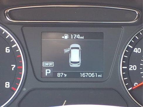 Used 2020 Kia Sorento FWD V6 image 13