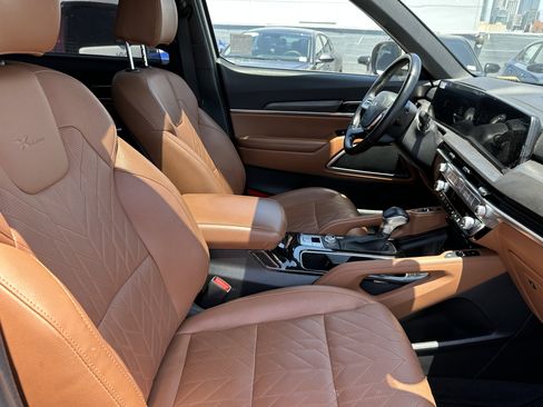 Certified 2025 Kia Telluride EX X-Line AWD/4WD image 15