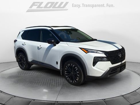 Certified 2026 Nissan Rogue SV FWD image 1