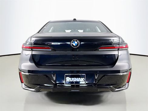 New 2026 BMW 740i image 6
