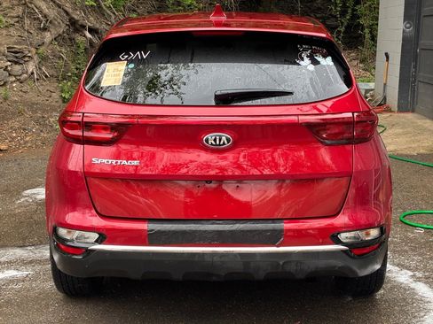 Used 2020 Kia Sportage LX AWD/4WD image 3