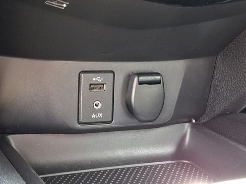 Certified 2017 Nissan Rogue Sport SV w/ SV Premium Package FWD image 22