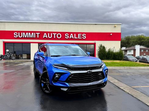 Used 2025 Chevrolet Blazer RS w/ Driver Confidence II Package image 2