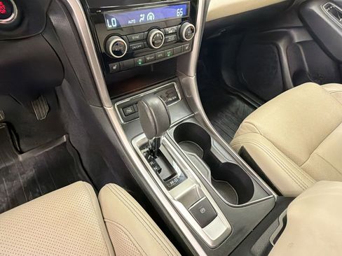 Used 2020 Subaru Ascent Limited w/ Popular Package #2 AWD/4WD image 17