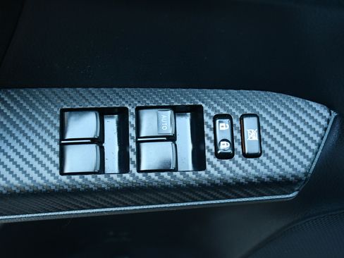 Used 2013 Toyota RAV4 XLE image 14