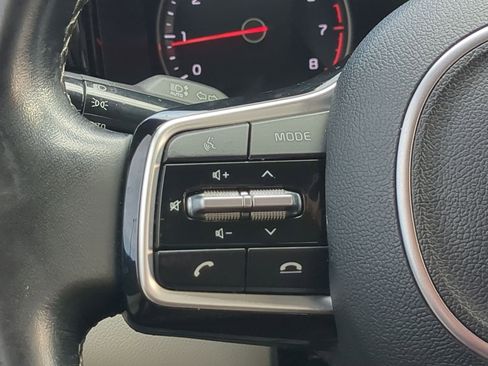 Used 2022 Kia Sorento S w/ Panoramic Sunroof Package image 18