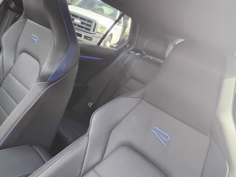 Used 2024 Volkswagen Golf R image 19