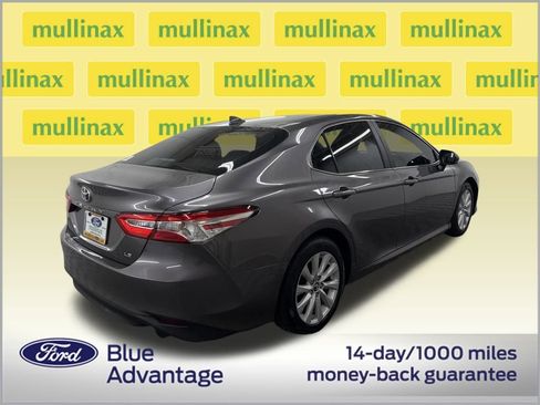 Used 2019 Toyota Camry L image 3