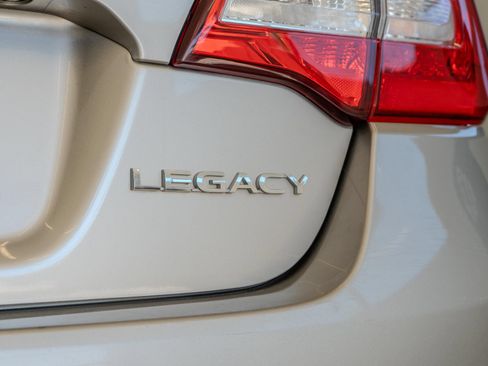 Used 2015 Subaru Legacy 2.5i Premium AWD/4WD image 24