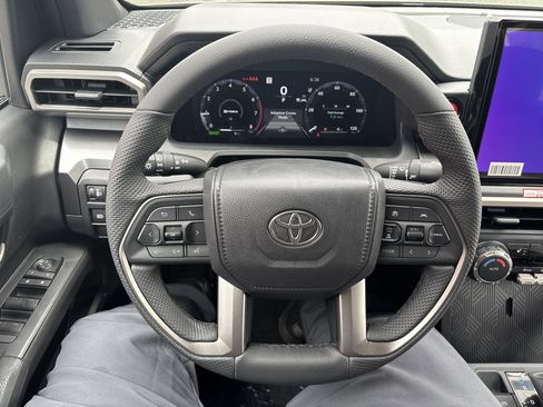 New 2026 Toyota Tacoma TRD Off-Road AWD/4WD image 16