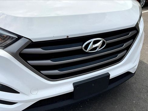 Used 2016 Hyundai Tucson SE w/ Option Group 02 image 32