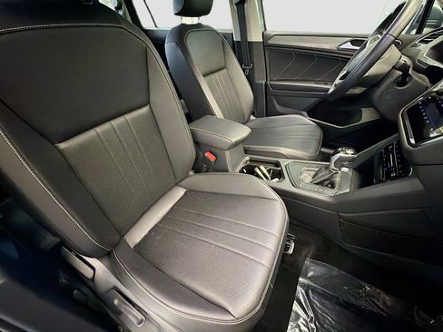 Used 2023 Volkswagen Tiguan SE FWD image 15