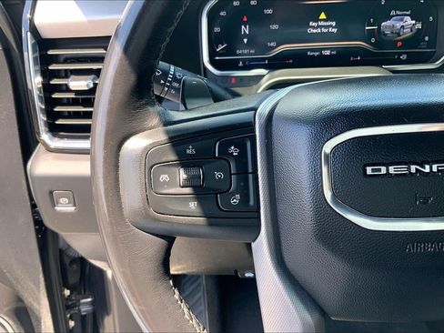 Used 2023 GMC Sierra 1500 Denali w/ Technology Package AWD/4WD image 17