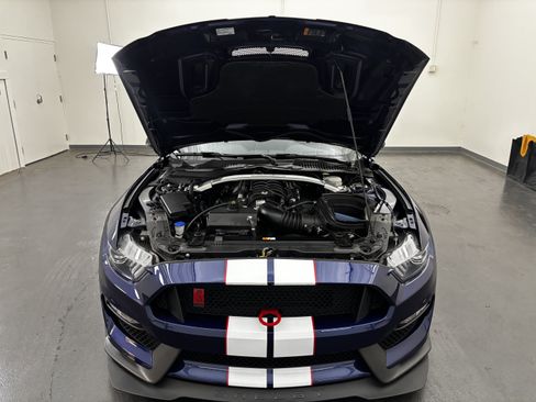 Used 2020 Ford Mustang Shelby GT350R w/ GT350R Equipment Group 920A RWD image 3