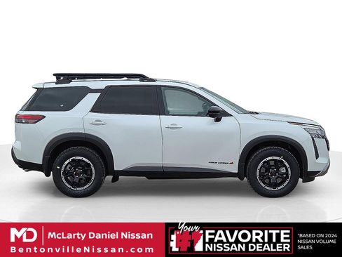 New 2026 Nissan Pathfinder Rock Creek image 6
