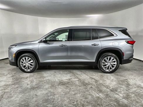 Certified 2026 Buick Enclave Preferred w/ Power Package image 5