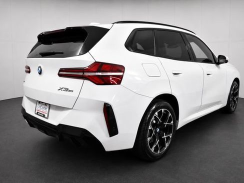 Used 2025 BMW X3 xDrive30i AWD/4WD image 4