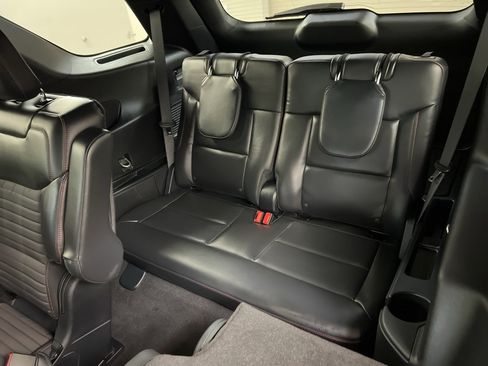 Certified 2025 Ford Explorer ST-Line image 31