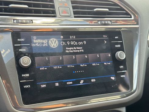 Certified 2023 Volkswagen Tiguan SE image 21