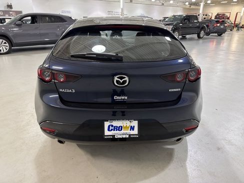 Used 2019 MAZDA MAZDA3 Hatchback FWD image 7