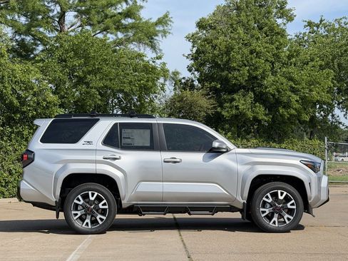 New 2026 Toyota 4Runner TRD Sport AWD/4WD image 7